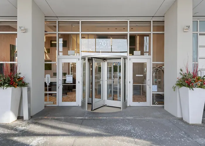 K2 Sky High Apartments With Stunning Chicago Views In West Loop